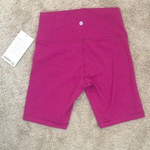 Lululemon Wunder Train 8” bike shorts NWT Size 8